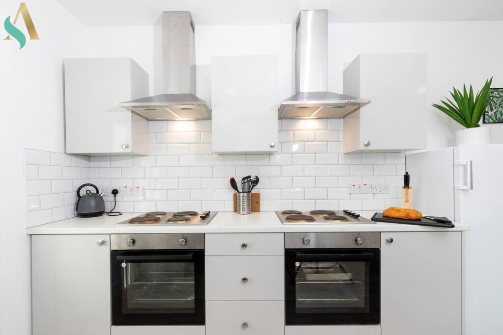רדקאר 5 Double Bedrooms With Ensuites - Teesside House Tsac מראה חיצוני תמונה