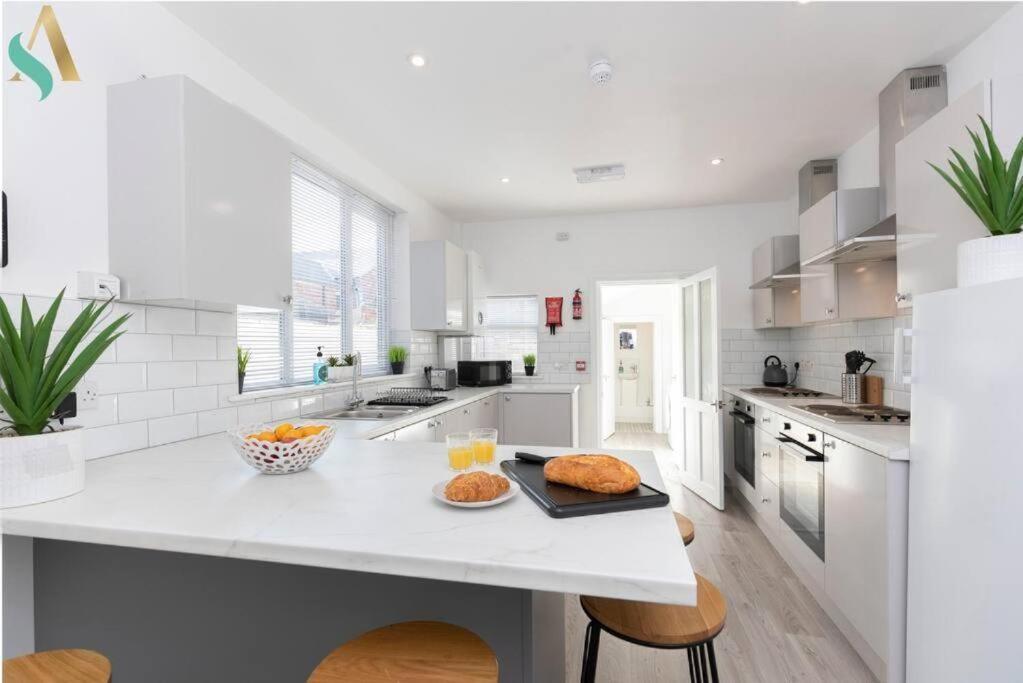 רדקאר 5 Double Bedrooms With Ensuites - Teesside House Tsac מראה חיצוני תמונה